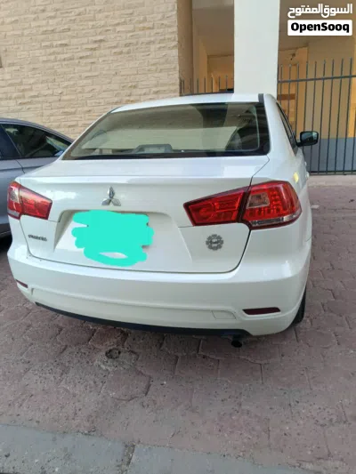 Mitsubishi Lancer Standard 2