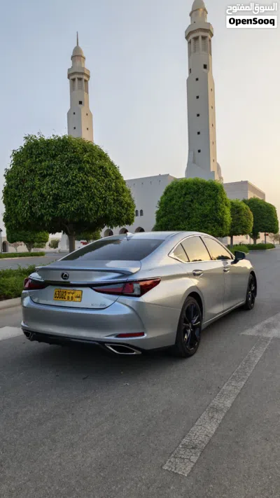 Lexus ES ES 350 Ultra Luxury 4