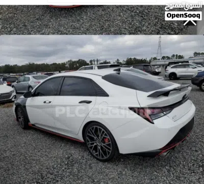 Hyundai Elantra SEL 2