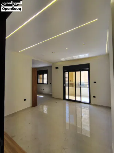 شقق للبيع مساحه 150م تشطيبات فلل في مدينه اربد غرب دوار صحارى 3