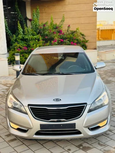Kia Cadenza Limited 3