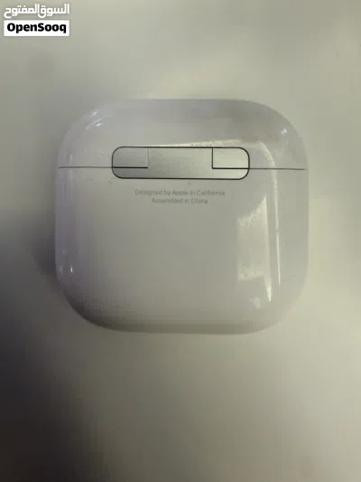 AirPods 4 مستعمل فردة شمال مع الكيس 3