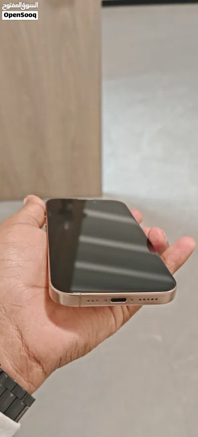 iphone 16 pro 2