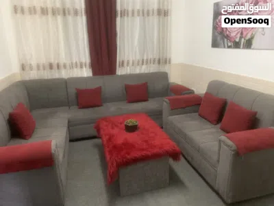 طقمين كنب بحاله منيحه للبيع الثنين 220 2