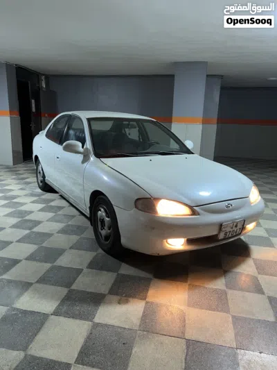 Hyundai Avante Limited 4