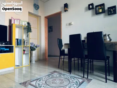 Sharing rooms in well maintained villa for executive bachelors at Falaj al qabail 2