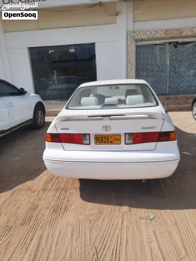 Toyota Camry LE 2