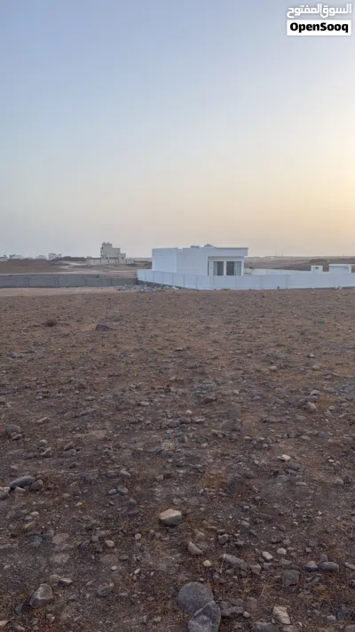 طاقة مربع ف مساحة 325 متر ارض مستويه حواليها بيوت وقريبه مخطط مسجد وقريبه شارع الغاز 60متر قايم 4