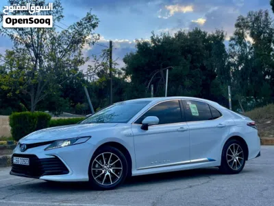 Toyota Camry LE 2