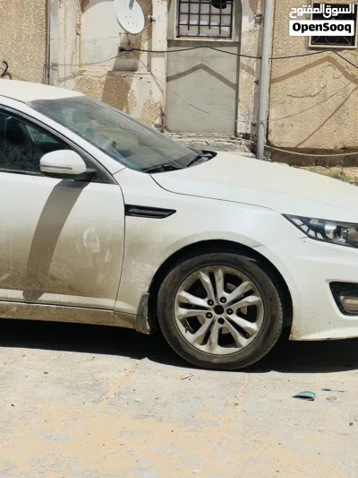 Kia K5 EX 4