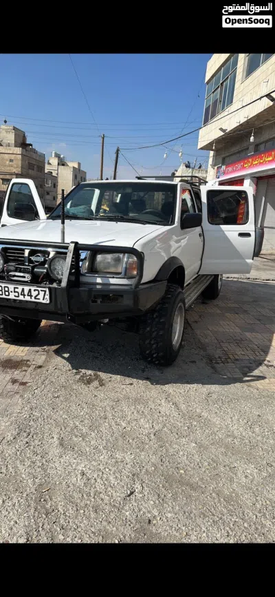نيسان نافارا Standard 3