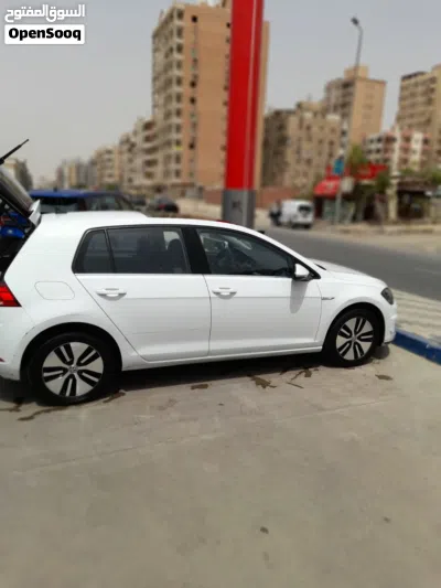 فولكسفاغن جولف E-Golf 2