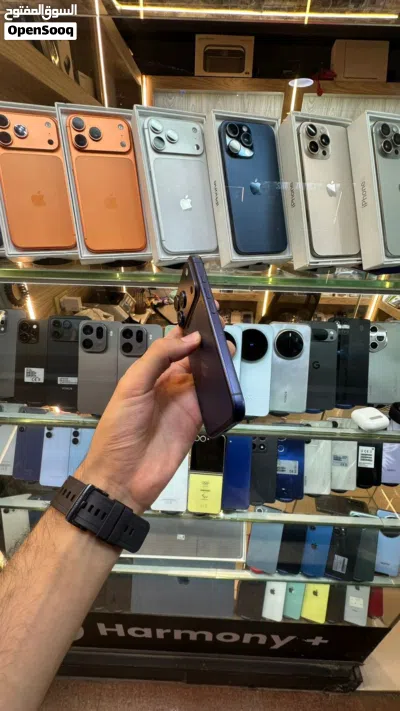 فرصة قوية لعشاق الأداء والفخامة للبيع Apple iPhone 17 Pro 256G Battery Health 98% 2
