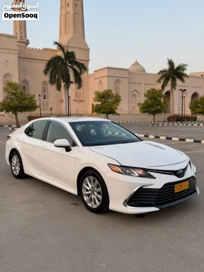 Toyota Camry LE 2