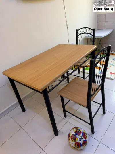 Dining table with 2 chairs 2