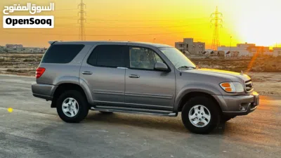 Toyota Sequoia SR 5 4