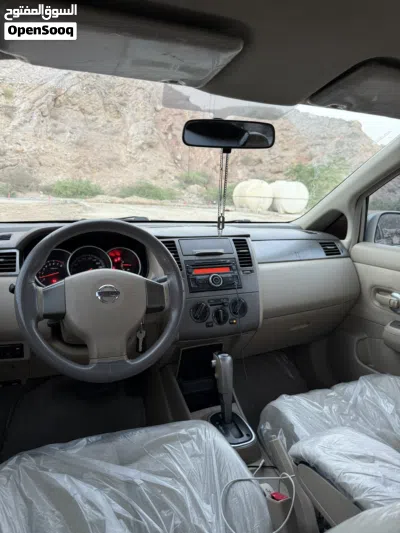 Nissan Tiida 3
