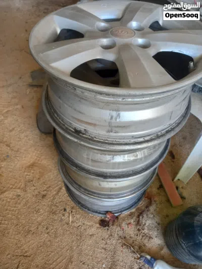 .سيريه ديسكوان ازيره 2010 و سيراتو 2007 4