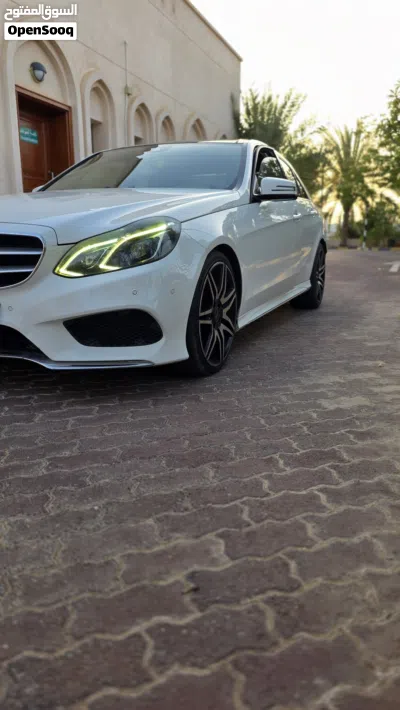 Mercedes Benz E-Class E 300 2