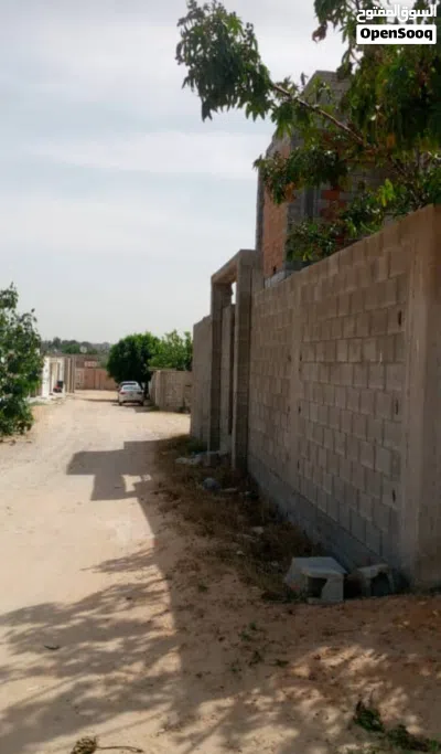 منزل هيكل بحي سكني قرب اربع شوارع اعلوى للبيع 2