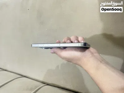 ايفون 15 برو ماكس للبيع 3