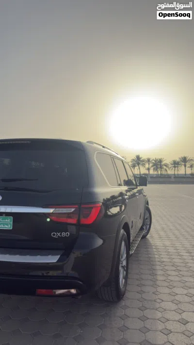 Infiniti QX80 Luxe 4