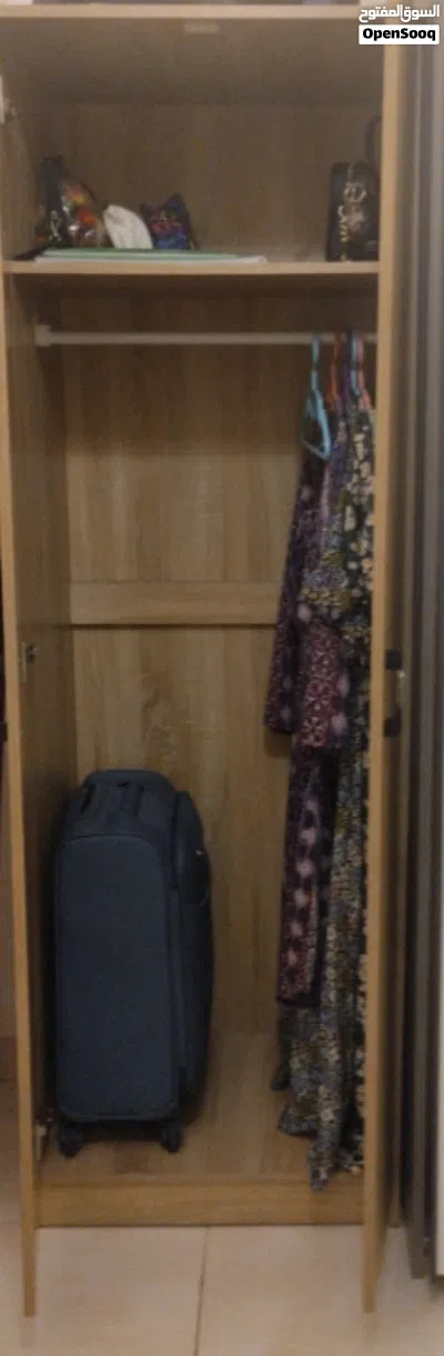 Small Wardrobe 2