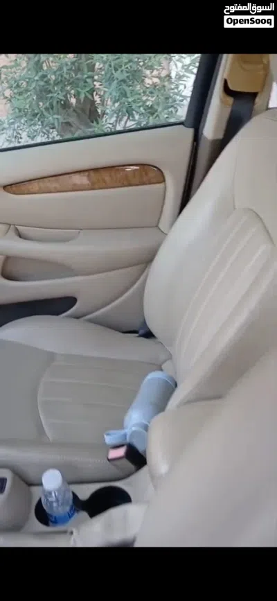 جاكوار XF Luxury 2