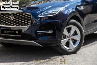 جاكوار E-Pace Standard 4