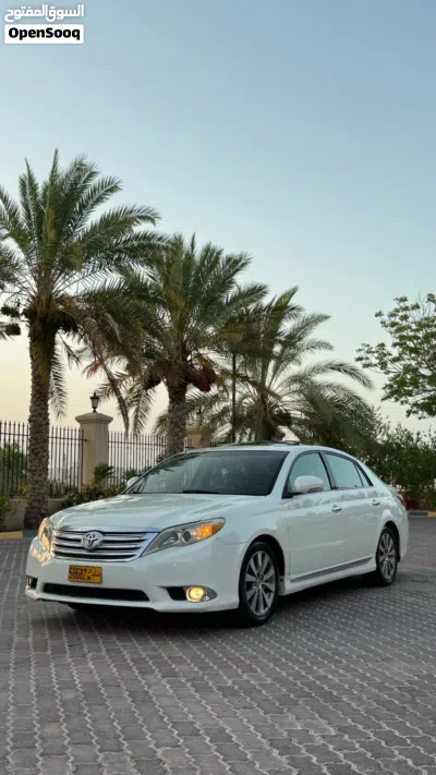 Toyota Avalon XLE 3