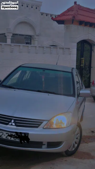 Mitsubishi Lancer GLS 4