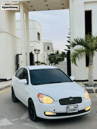Hyundai Accent GLS 2