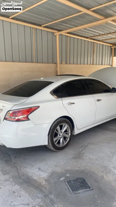 Nissan Altima SV 2