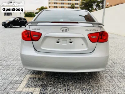 Hyundai Elantra GL 2
