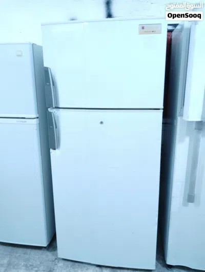 نبيع ثلاجه حجم كبير بحاله ممتازه معا التوصل التشغيل والكفاله تبريد وتجميد قوي ثلاجه ناشونال 24 قدم 2