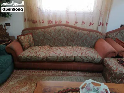 طقم كنب للبيع بسعر مغري 2