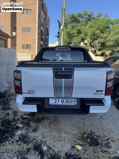 Isuzu D-Max GT 4