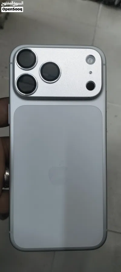 iphone 17 pro max 3