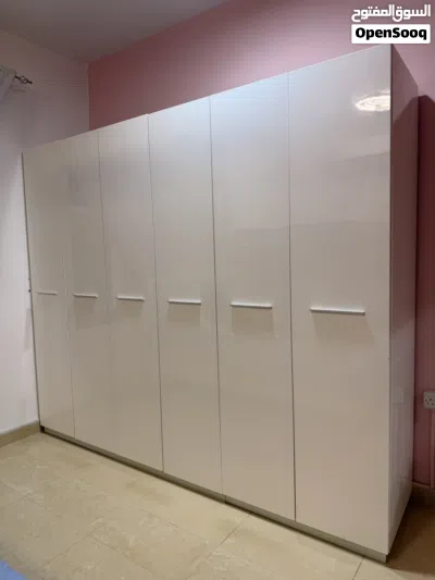 خزانة ملابس فاخرة من Home Center – 6 أبواب ومساحات تخزين واسعة جداً 6 door Wardrobe 3
