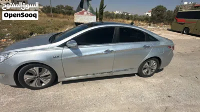 Hyundai Sonata Blue 2