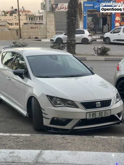 سيات ليون Standard 2