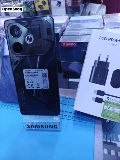جهاز مشغل ايام Pova 6 256g 16ram مع كفر ولزقة بدون كرتونه متوفر توصيل 3