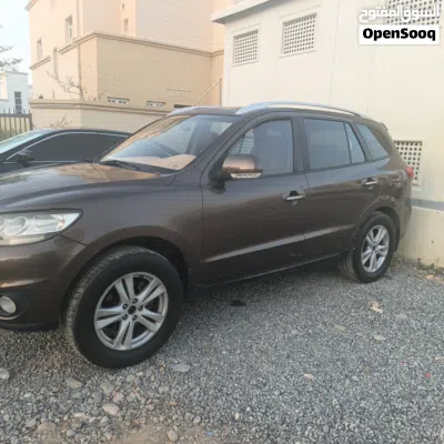 Hyundai Santa Fe GL 2