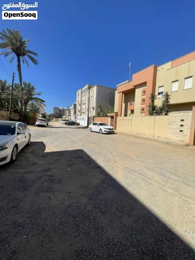 فيلا دورين راقية في سوق الجمعة للبيع 2