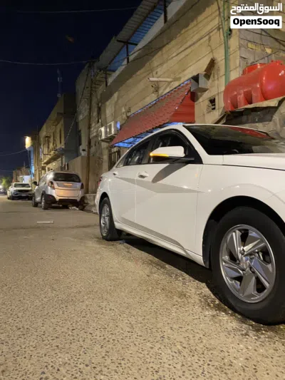 Hyundai Elantra GLS MID 4