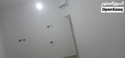 شقه وتحته محل في لكريميه علي ساحلي 4