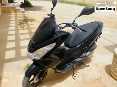 Honda PCX150 4