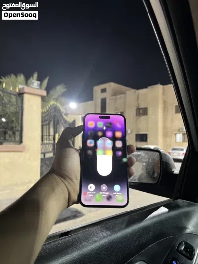 14 برو ماكس قاعد في حاله ممتازه ولا خبشه التلفون 2