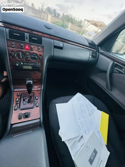 Mercedes Benz E-Class E 240 4