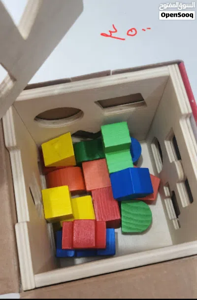 ادوات تعليميه للاطفال شبه جديد 2